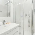 Charming Swietojanska In By Renters Apartman