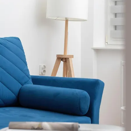 Charming Swietojanska In By Renters غدينيا