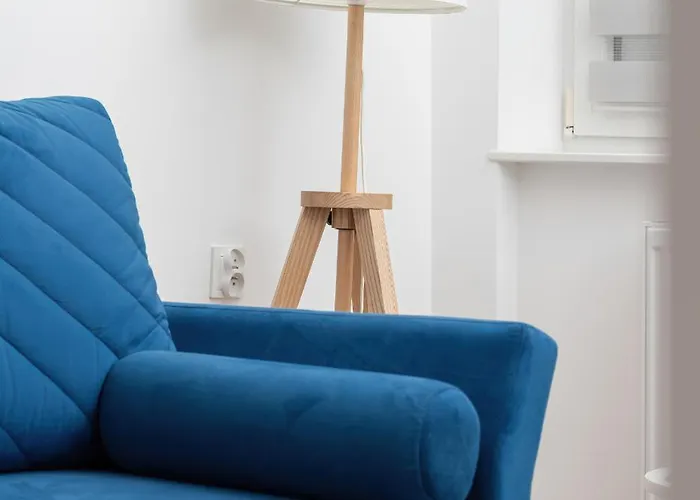 Charming Swietojanska In By Renters Gdyně