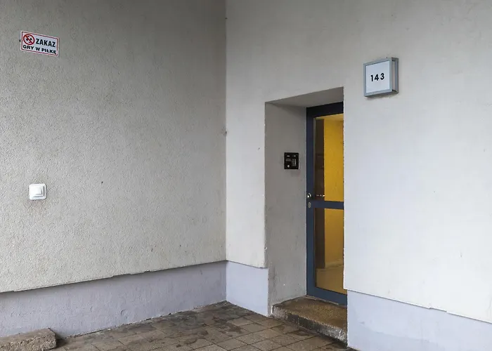 Charming Swietojanska In By Renters Apartmán *