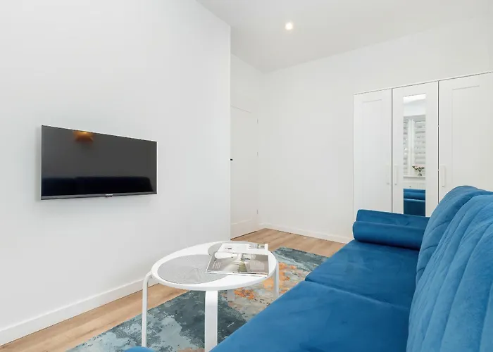 Charming Swietojanska In By Renters Apartmán